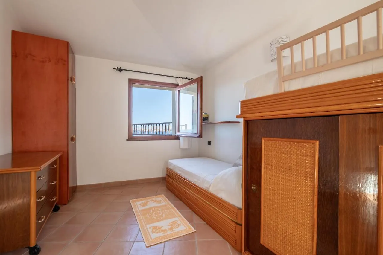 Discesa A Mare Privata Villa La Maddalena