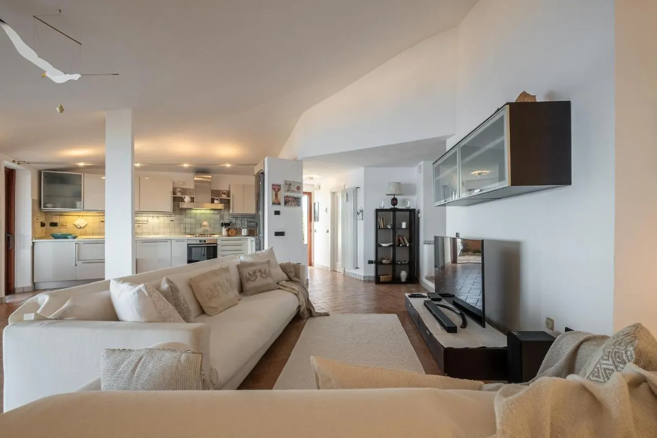 Discesa A Mare Privata Villa La Maddalena  Italy