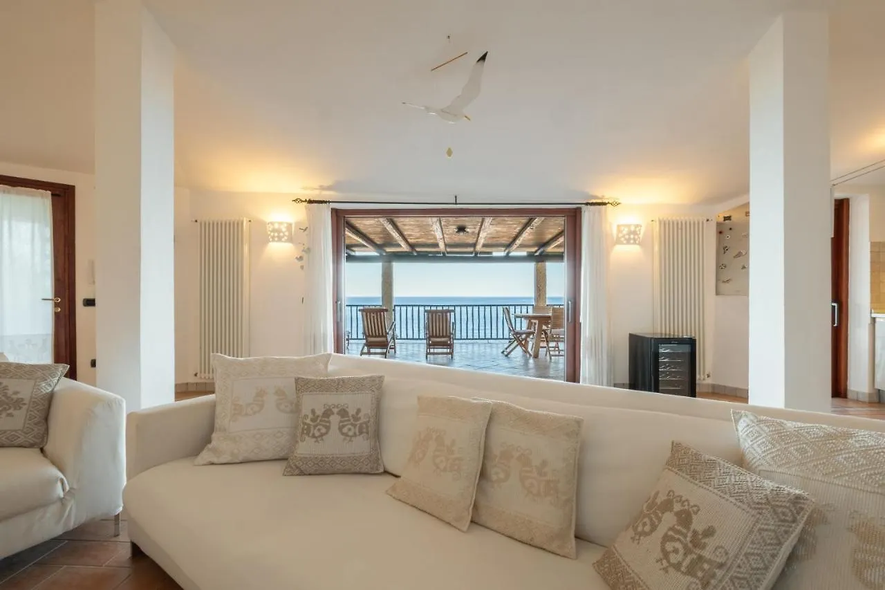 Discesa A Mare Privata Villa La Maddalena