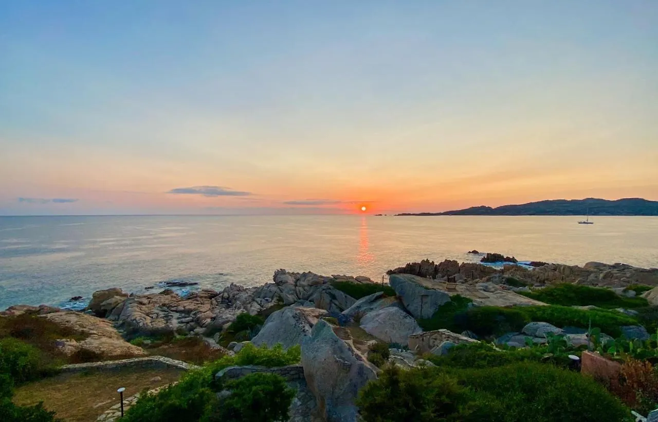 Discesa A Mare Privata Villa La Maddalena  0*, La Maddalena (Sassari)