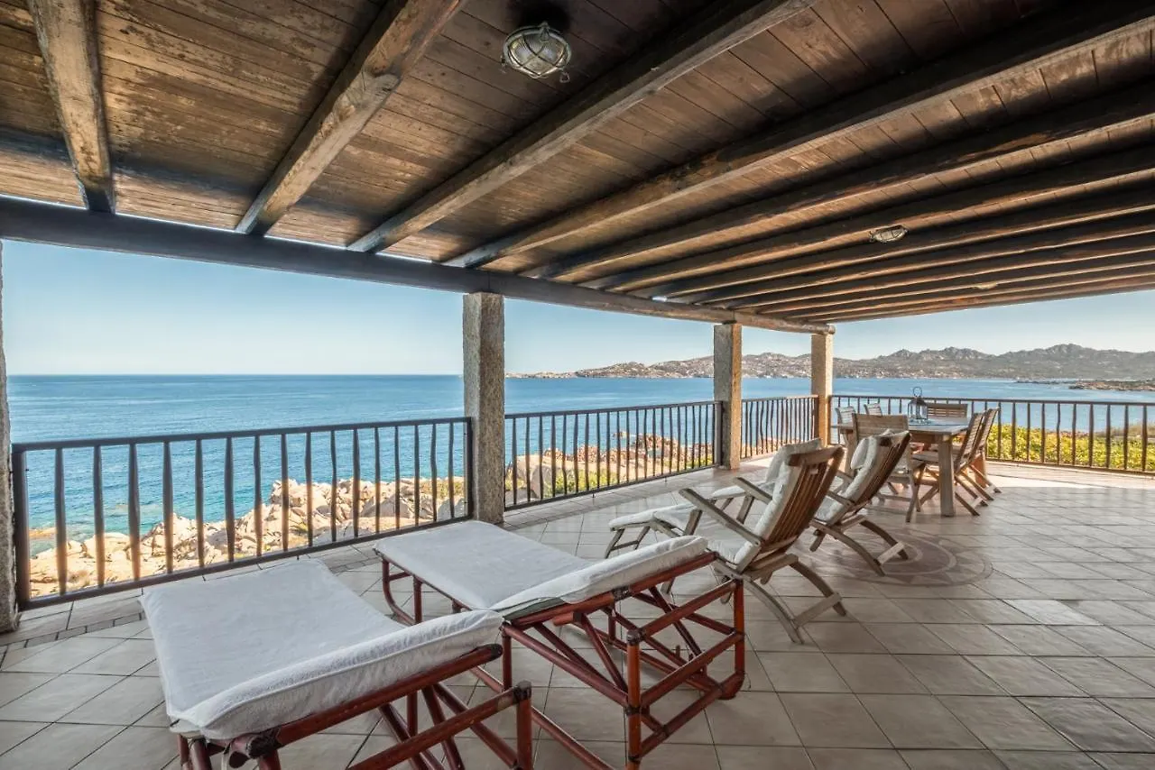 Discesa A Mare Privata Villa La Maddalena